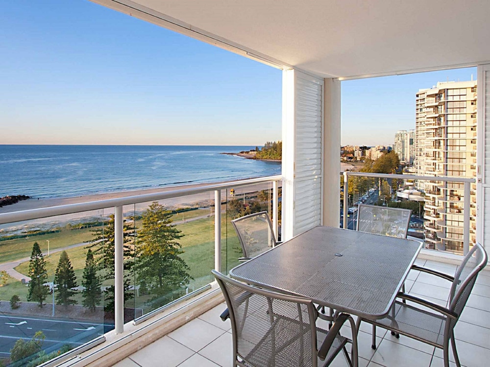 Blue C Coolangatta 44/77