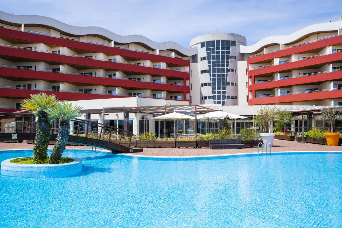 1 Bedroom, Suite, Apartment