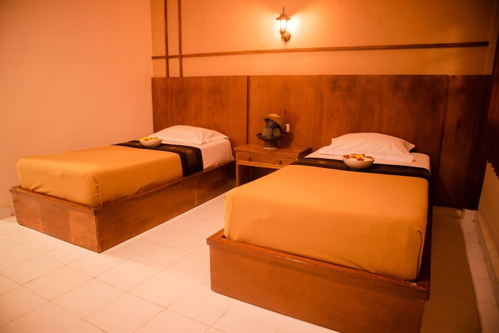 Suka Beach Inn 29/65