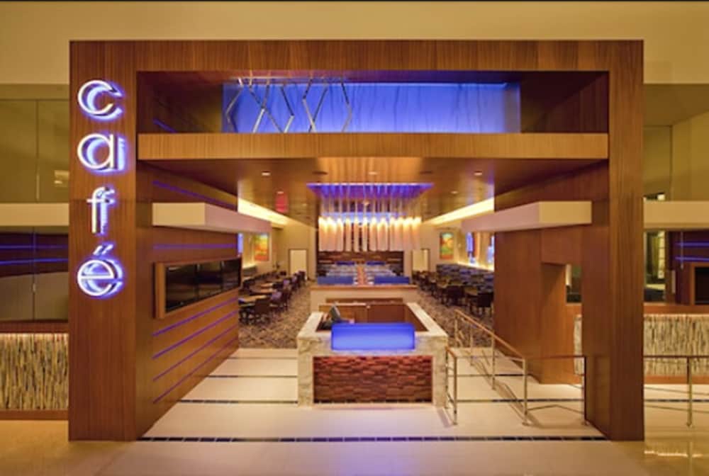 Harrah's Resort Southern California - A Caesars Rewards Destination 6/50
