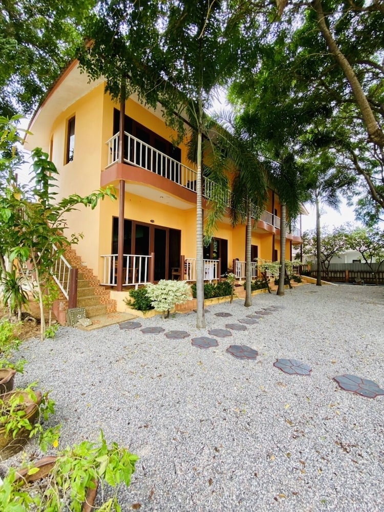 Pranmanee Beach Resort 6/50