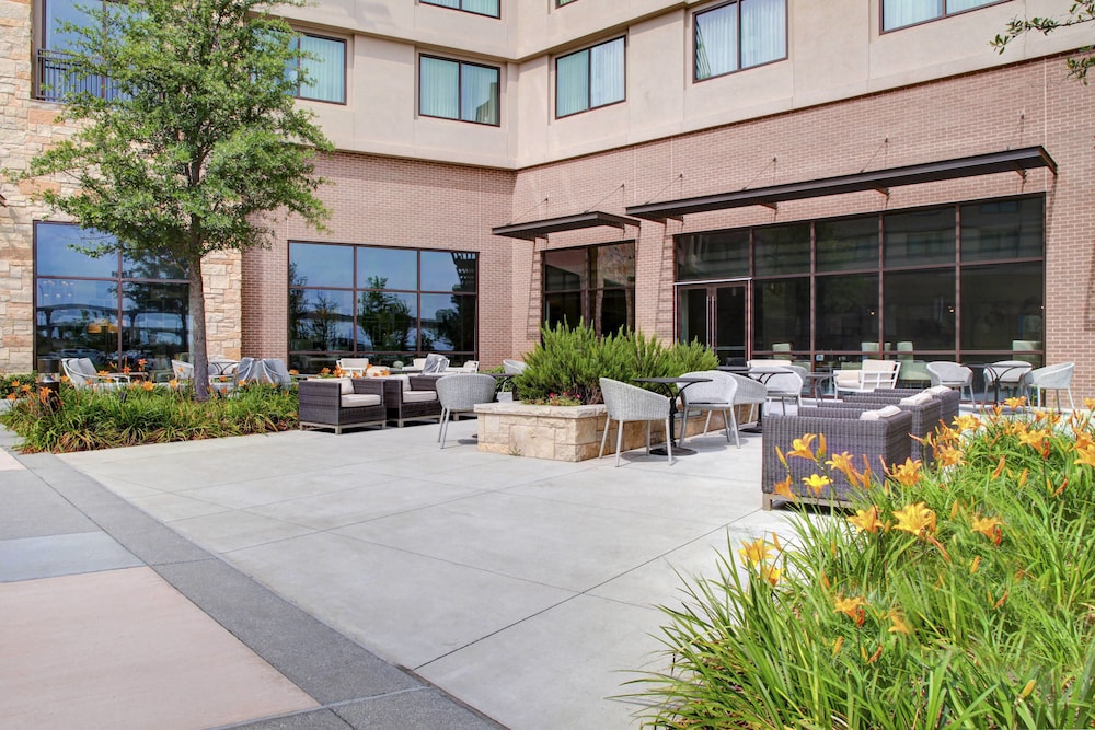 SHERATON MCKINNEY HOTEL 52/54