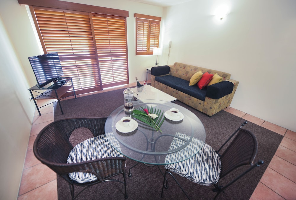 Inn Cairns 36/56