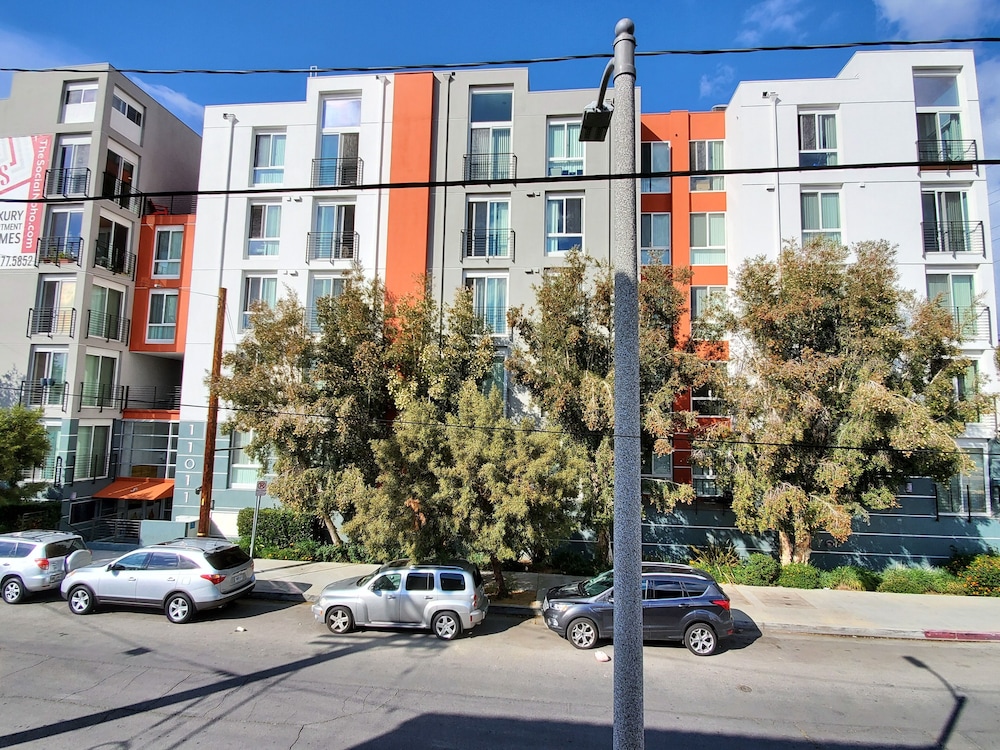 Colony Inn North Hollywood 39/62
