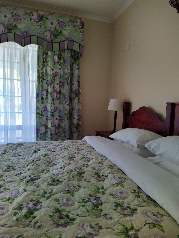 Blue Diamond Lodge 13/40