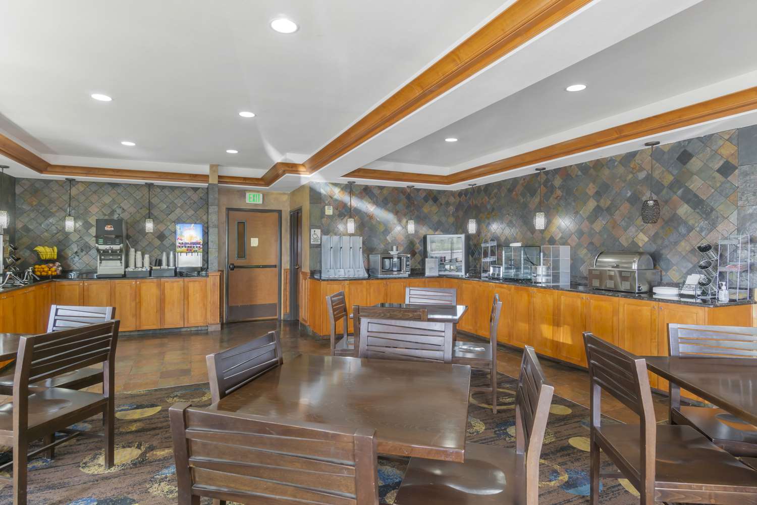 Best Western Plus Ellensburg Hotel 40/47