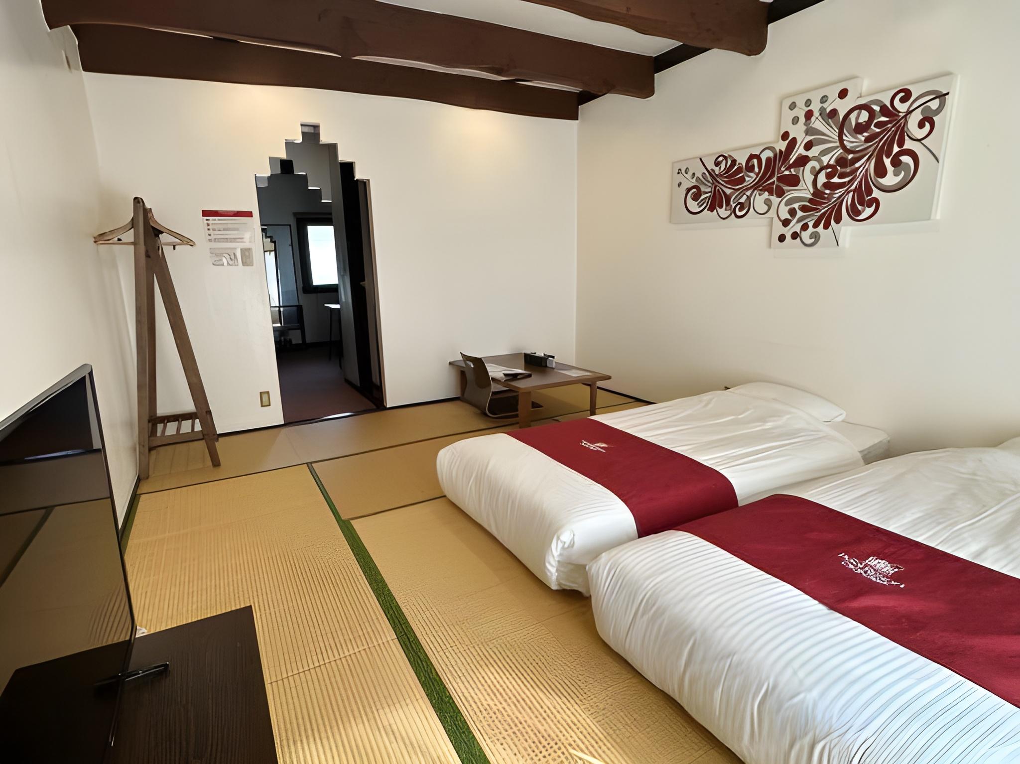 Japanese Western, Maisonette