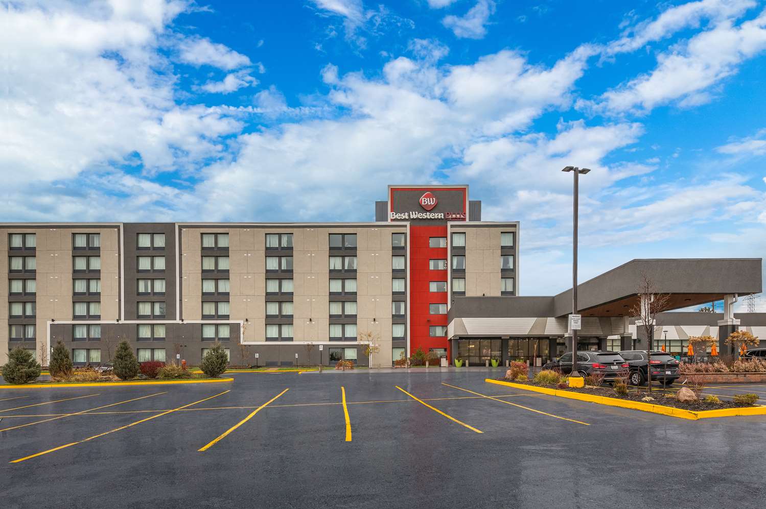 Best Western Plus Toronto North York Hotel and Suites 13/13