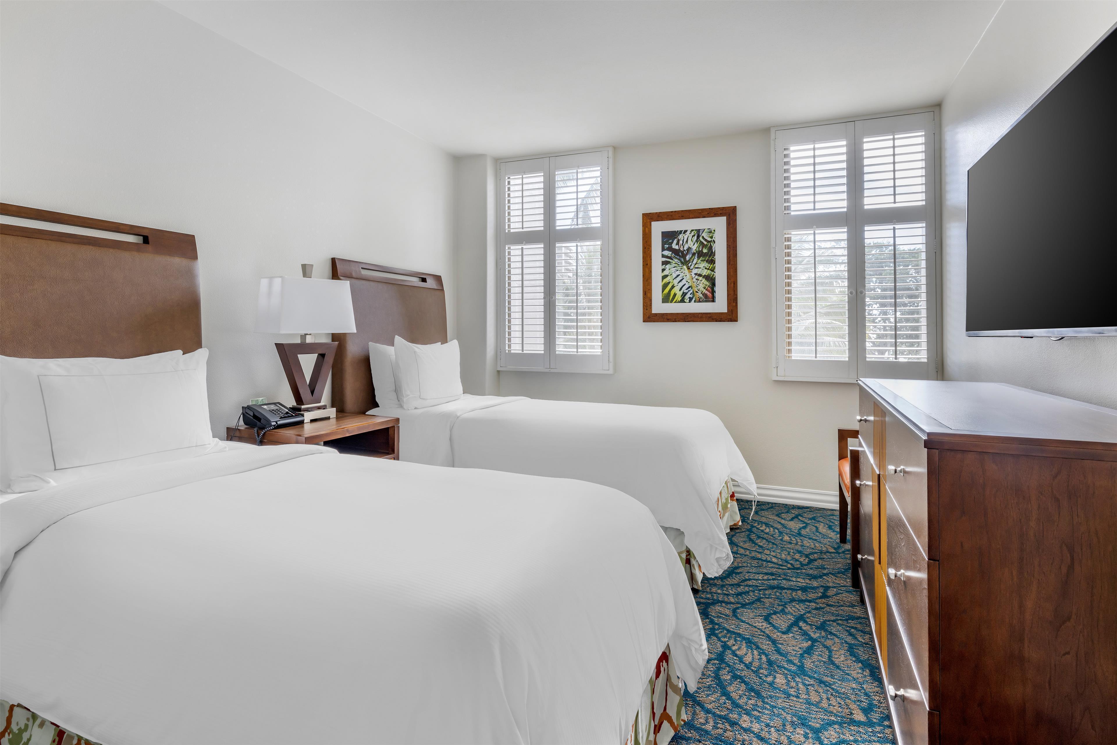 2 Bedrooms, Lagoon, Tower, Suite, King and Twin Beds, Ocean Front