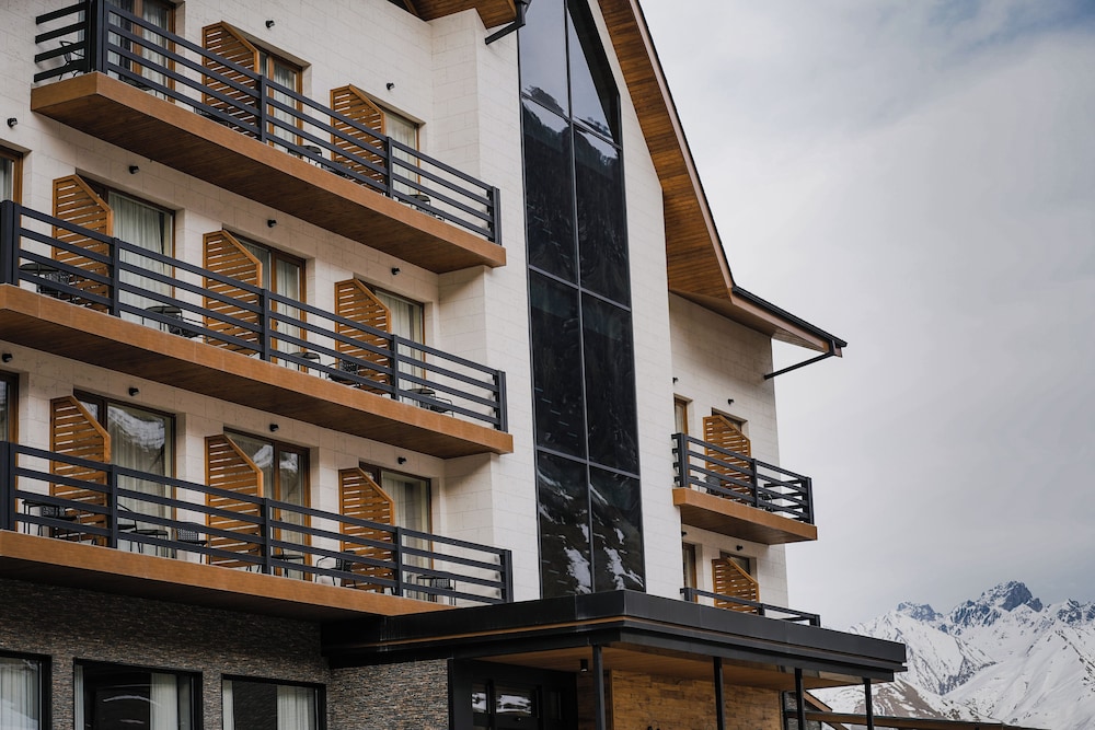 Suatis Resort Kazbegi 3/65