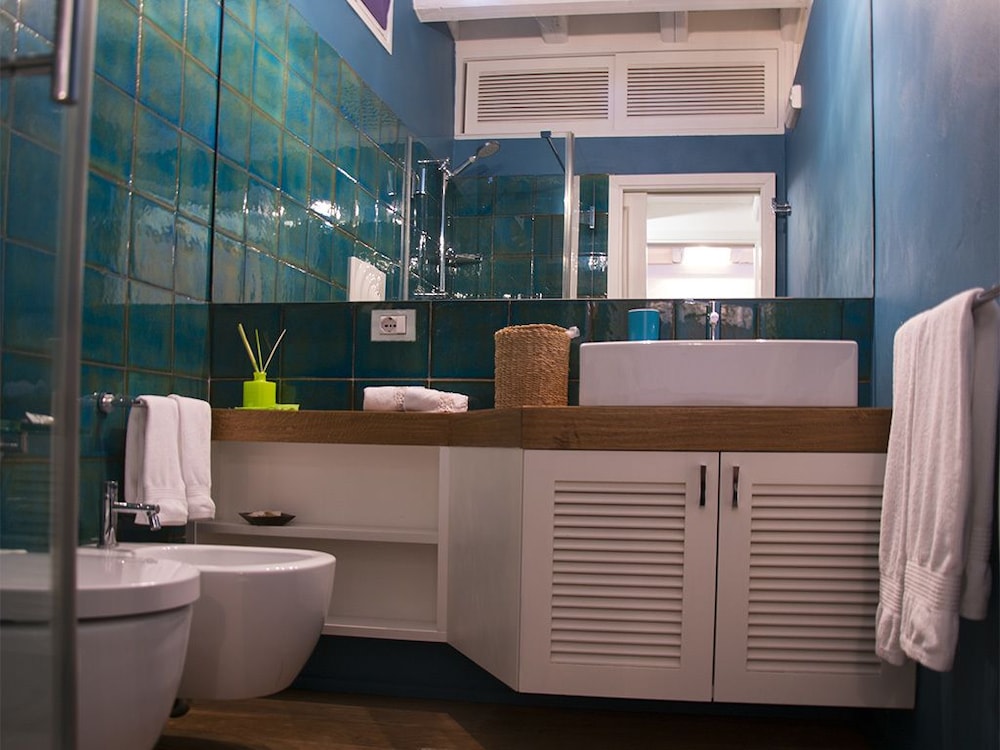 Suite Home Trani 50/50