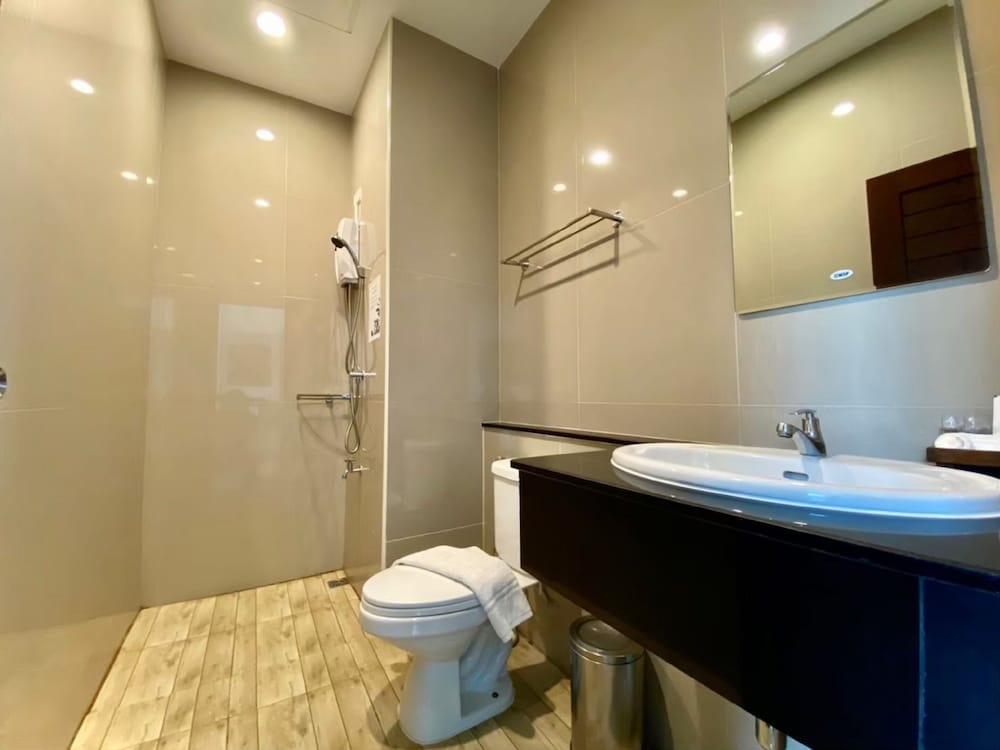 The Vet Boutique Hotel 64/66