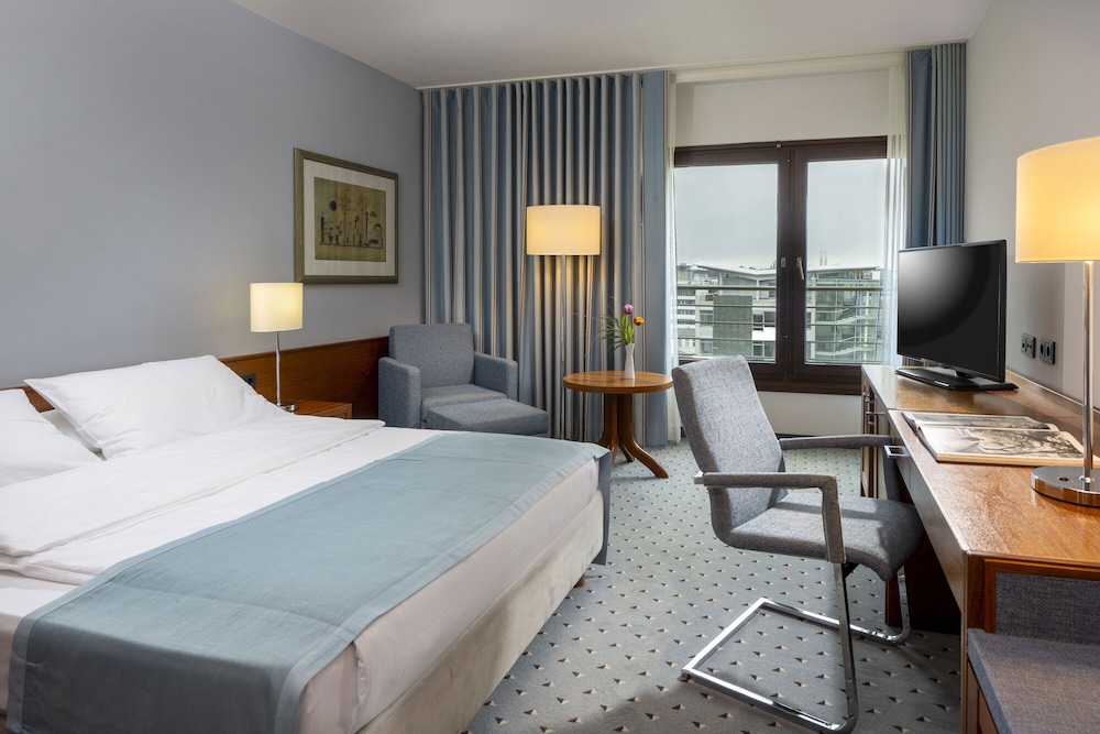 COMFORT, DOUBLE BED