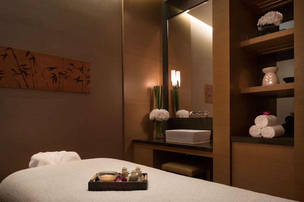 Grand Hyatt Beijing Hotel 34/71