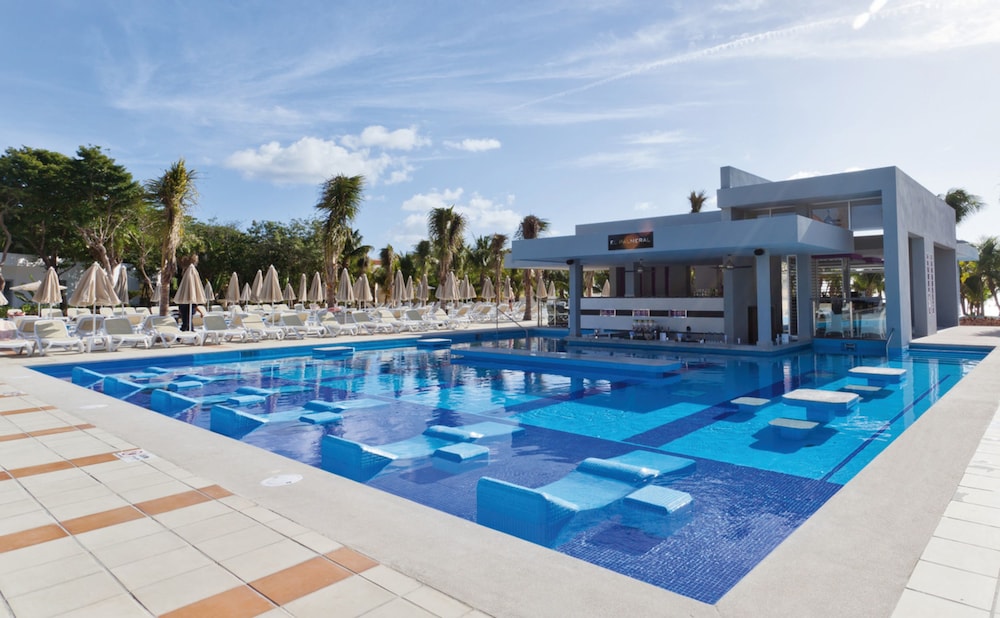 Hotel RIU Palace Mexico All Inclusive 3/98