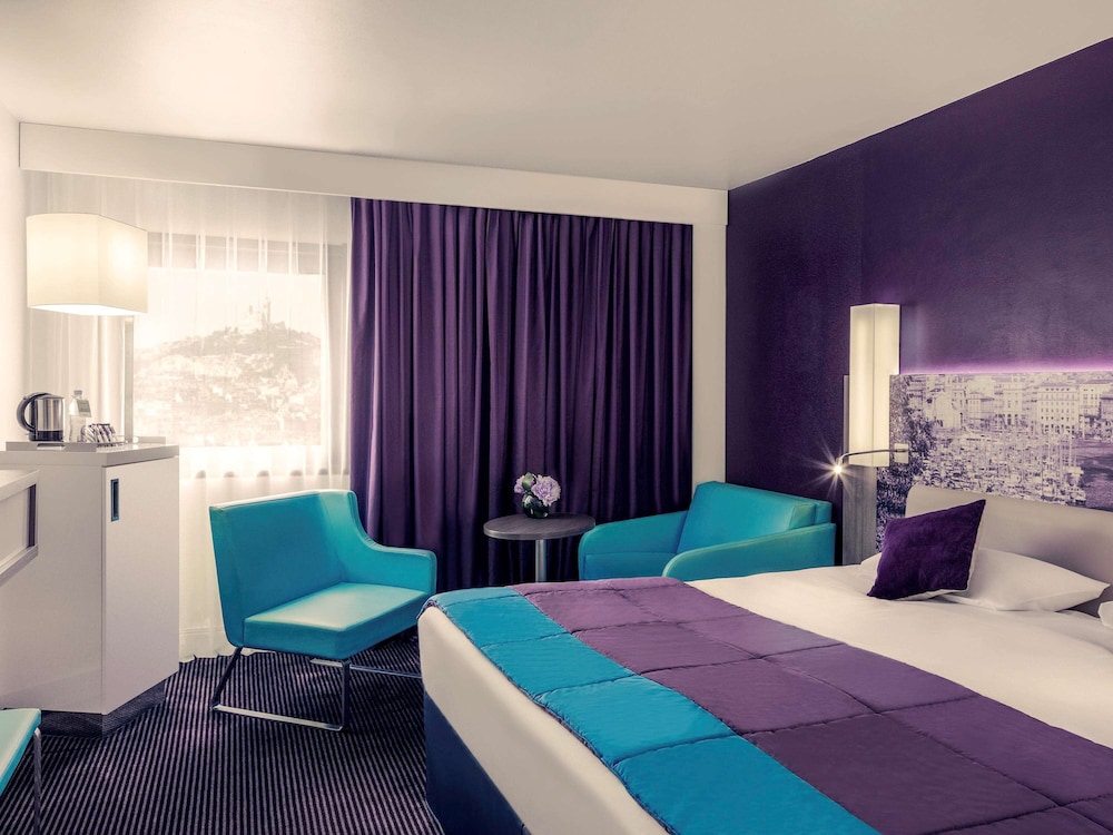 CLASSIC, TWIN BEDS