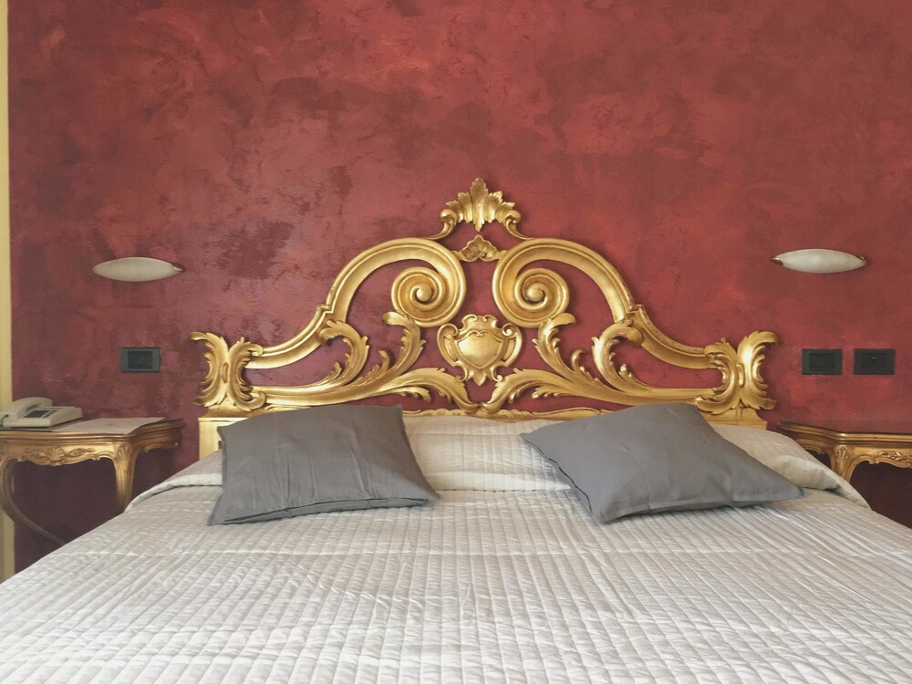 The Regent Boutique Hotel & Spa 48/67