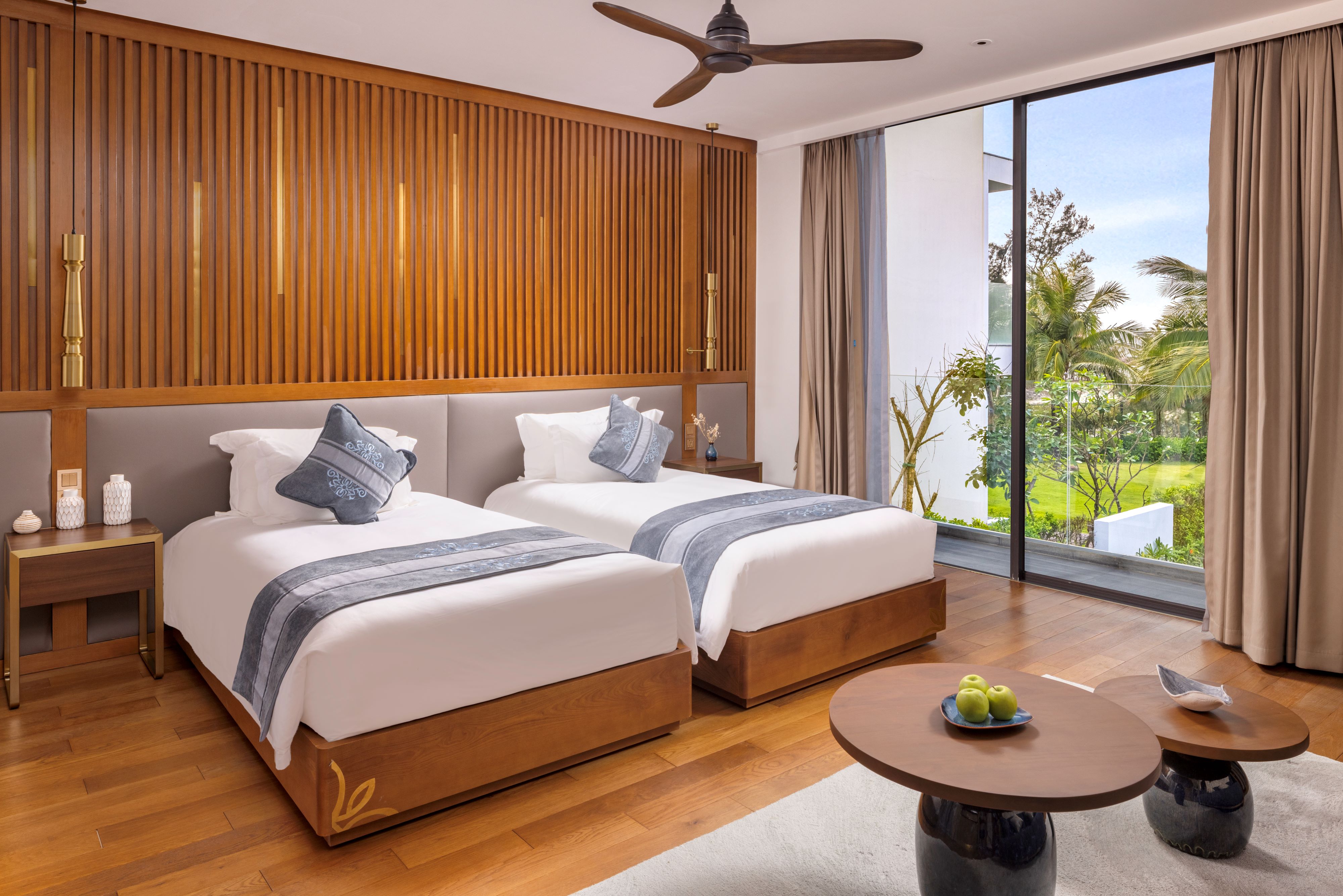 Royal Beachfront Villas & Spa Hoi An Danang 22/134