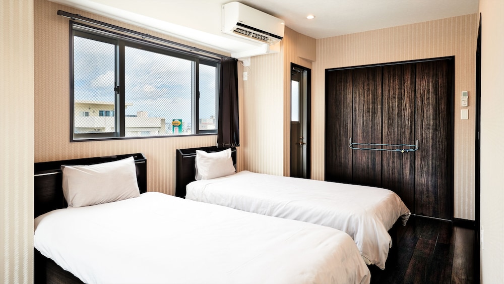 3 BEDROOMS, DELUXE, SUITE, SAUNA