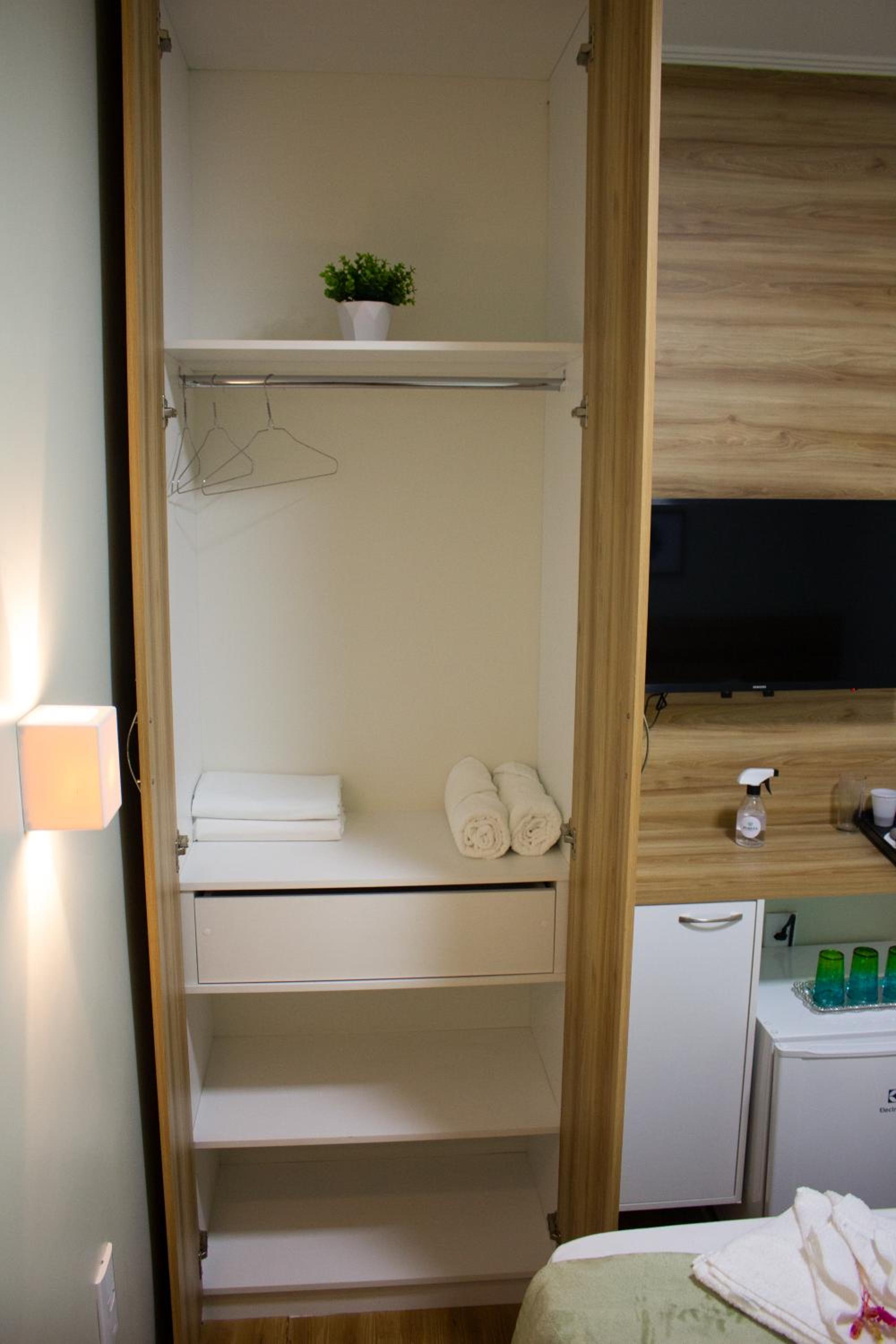 Pureza Hotel 36/50
