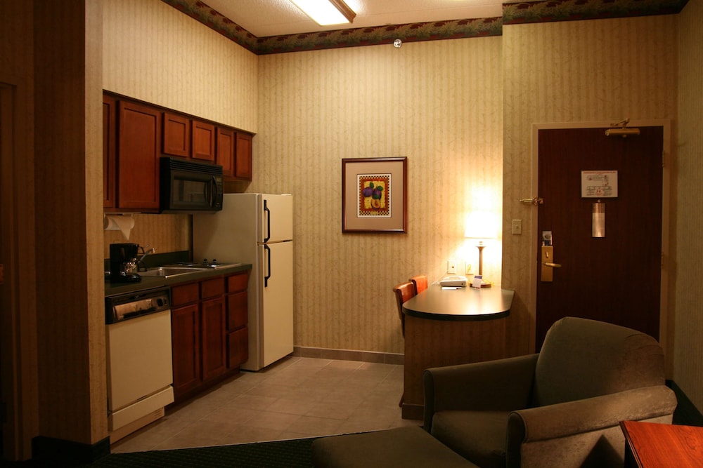 Hampton Inn Suites Scottsburg 42/82