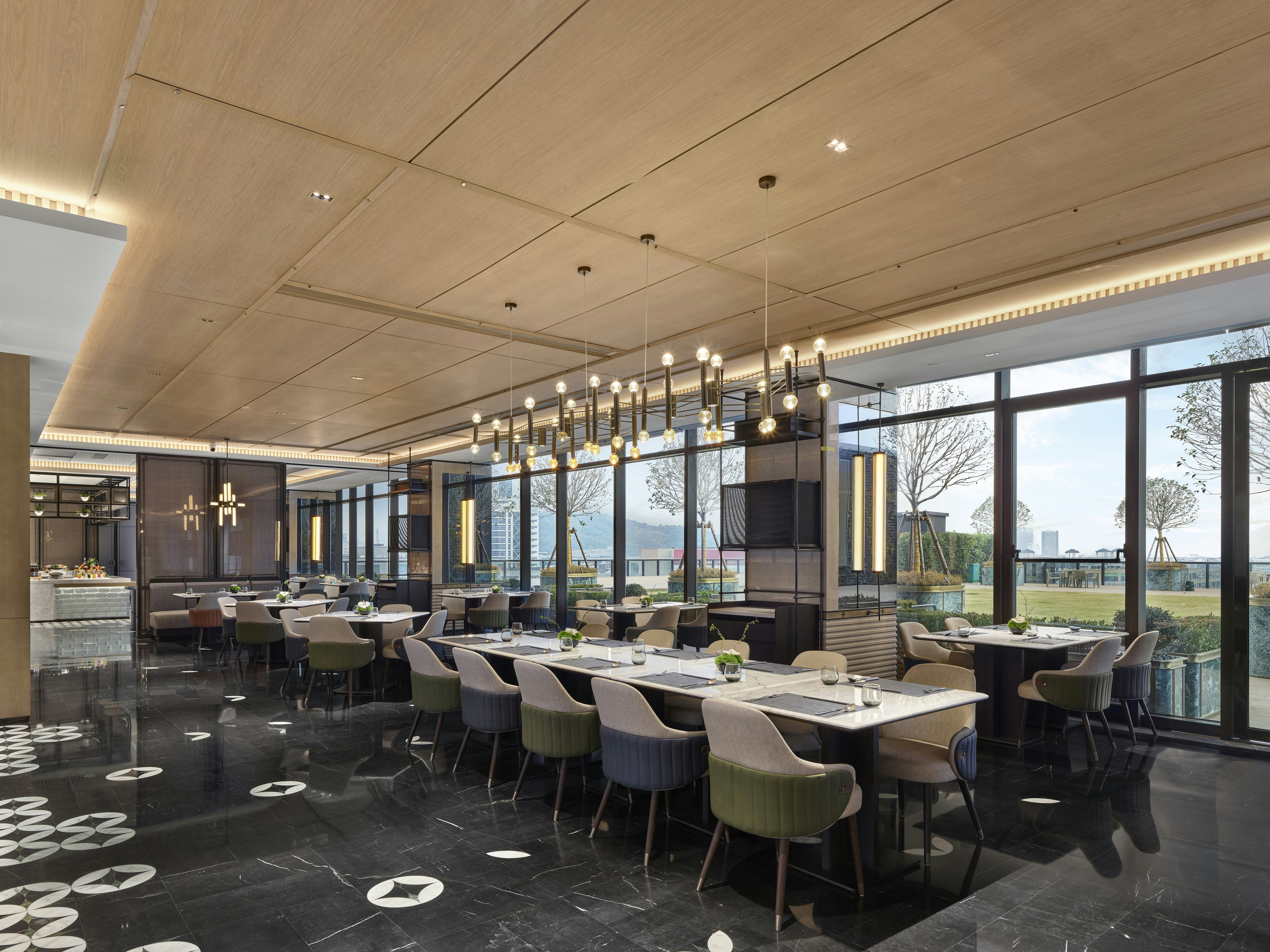 Hilton Yuyao 18/27
