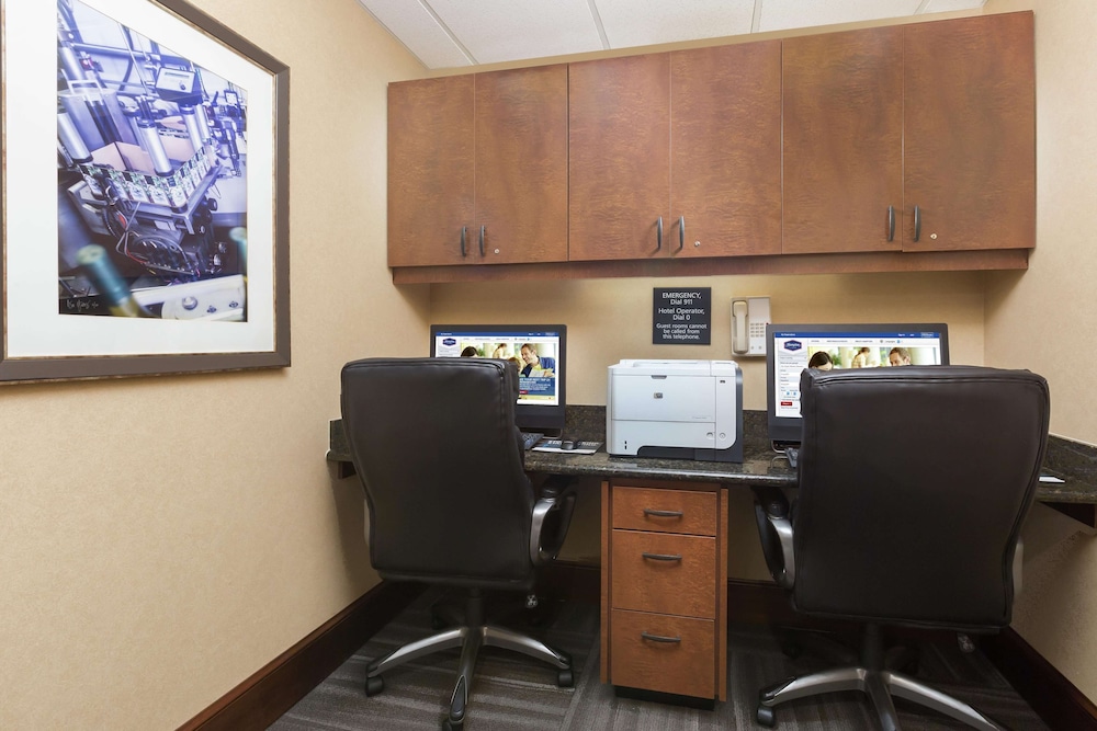 Hampton Inn Suites Lodi 54/65