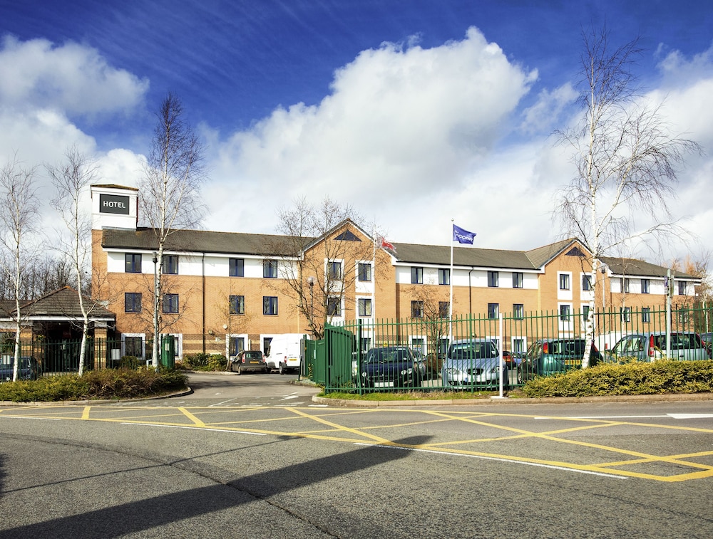 Cardiff Gate International Business Park 31/33
