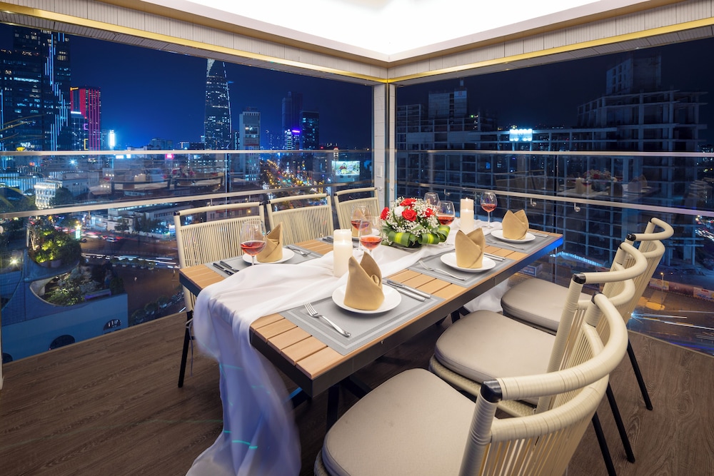 Winsuites Saigon 36/50