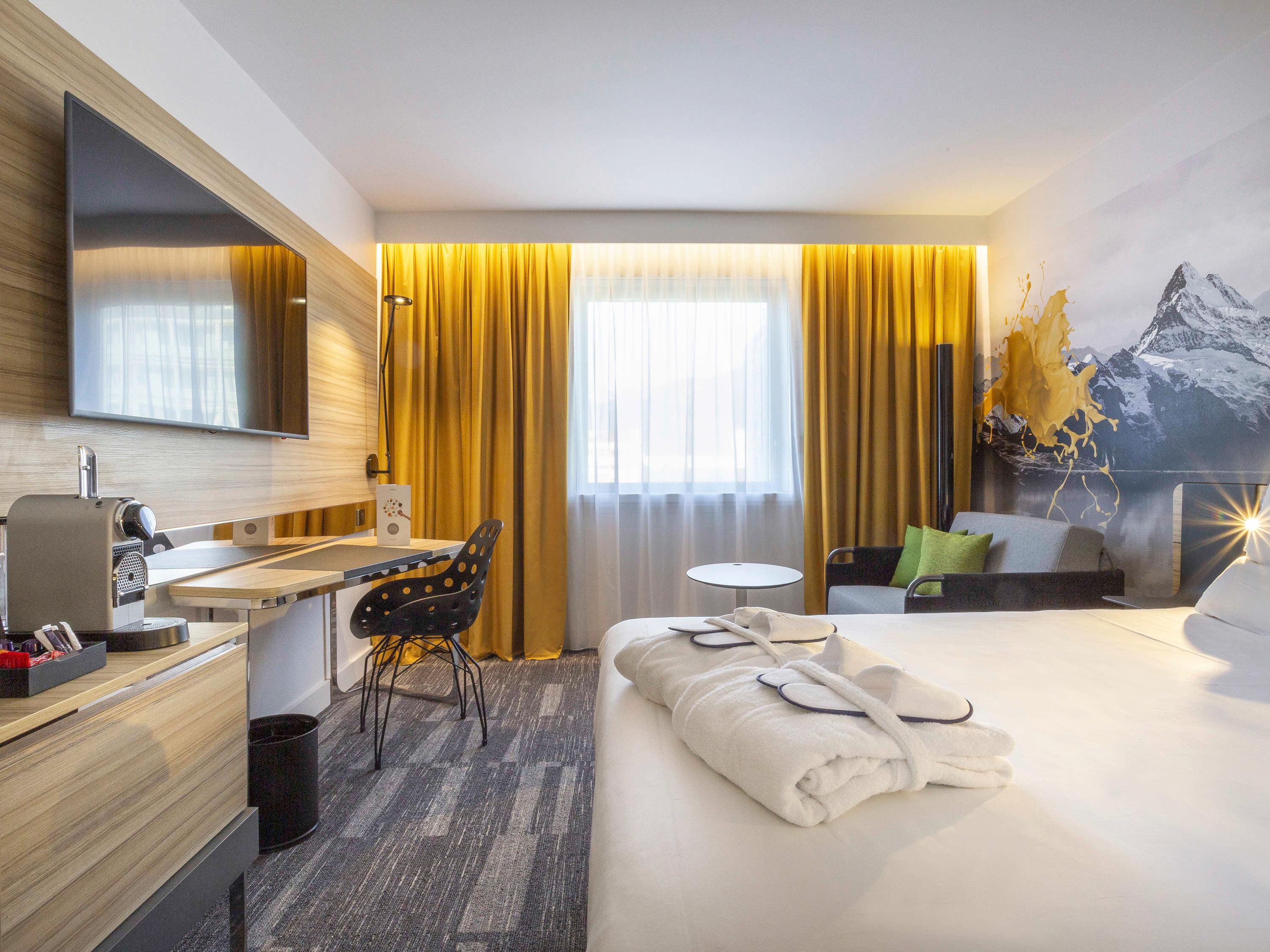 غرفة كلاسيكية عائلية بسرير مزدوج مع أريكة، Novotel Annecy Centre 2/8