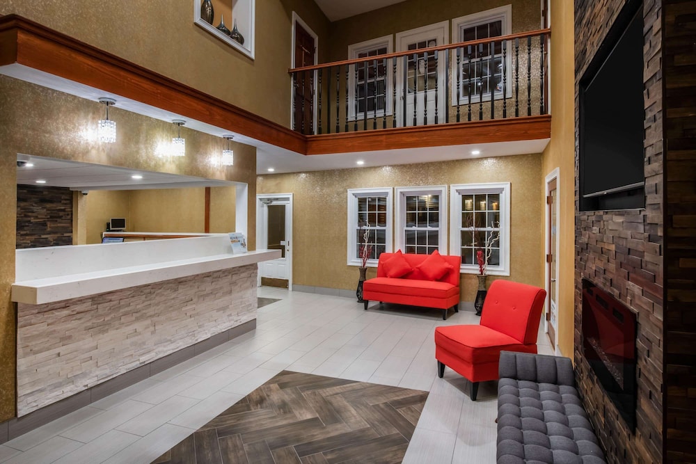 Ramada by Wyndham Groton 15/58