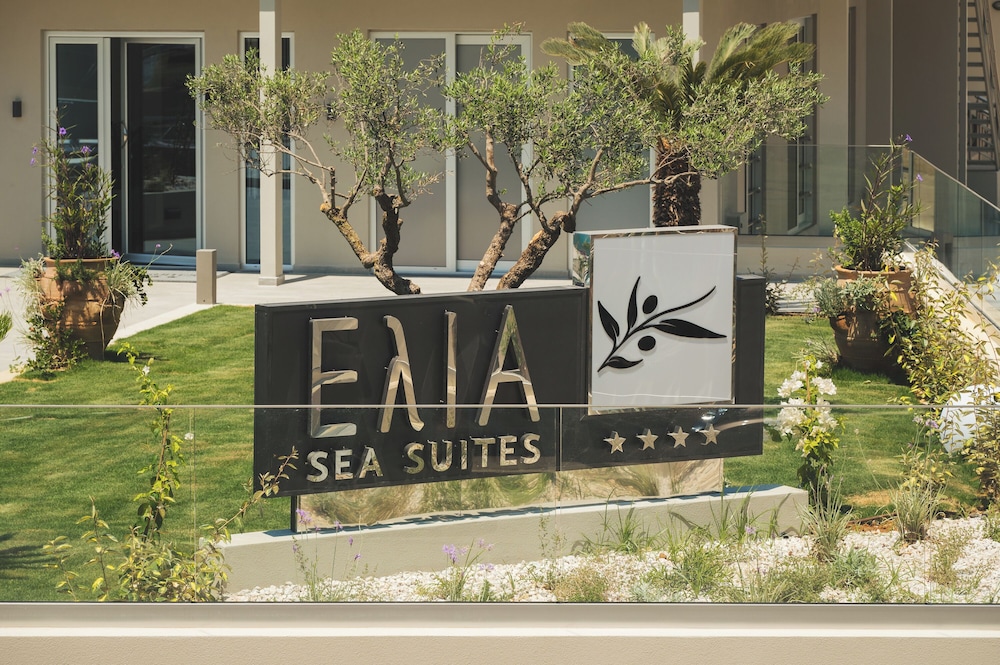 Elia Sea Suites 10/72