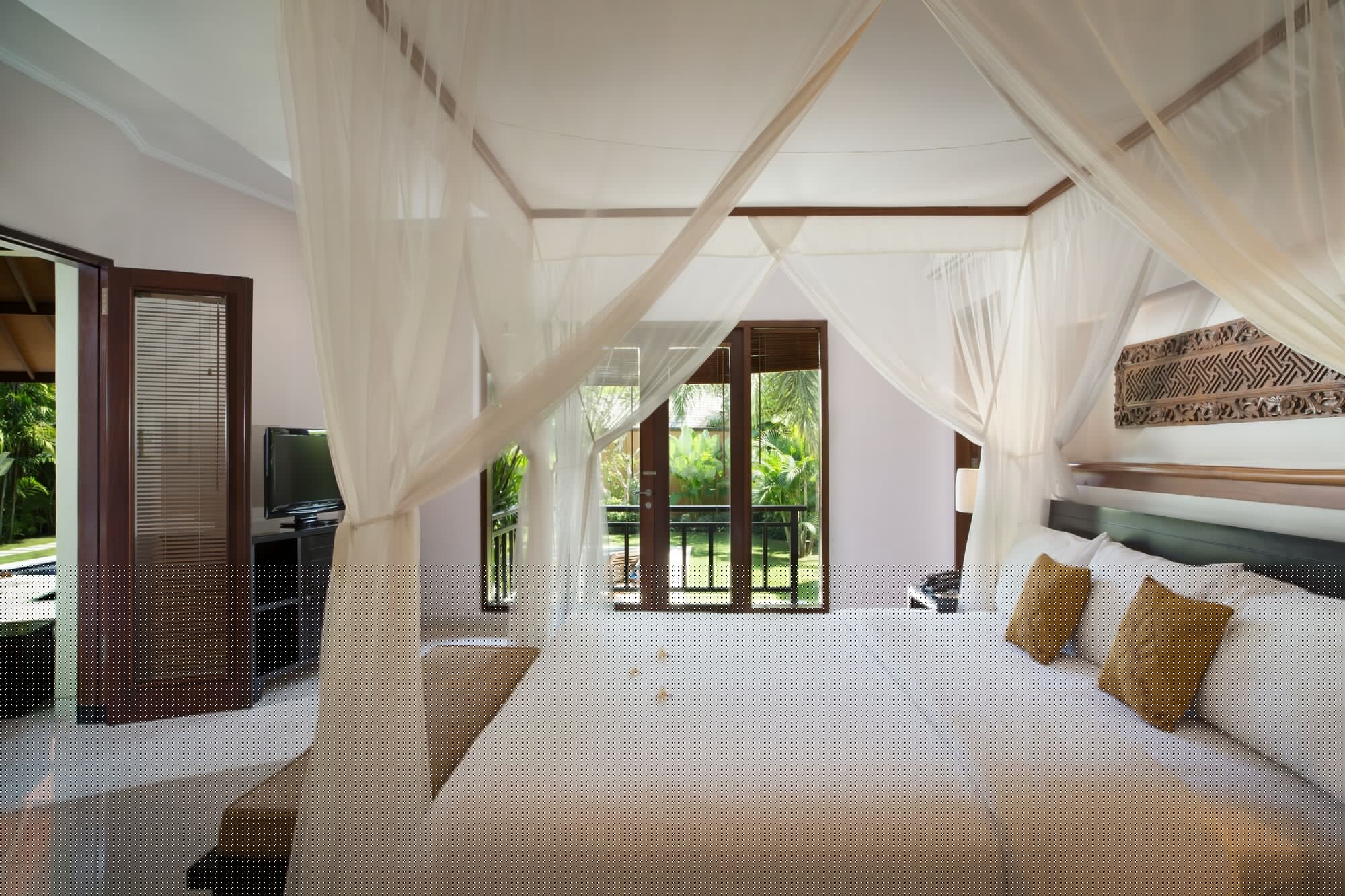 3 BEDROOMS, VILLA