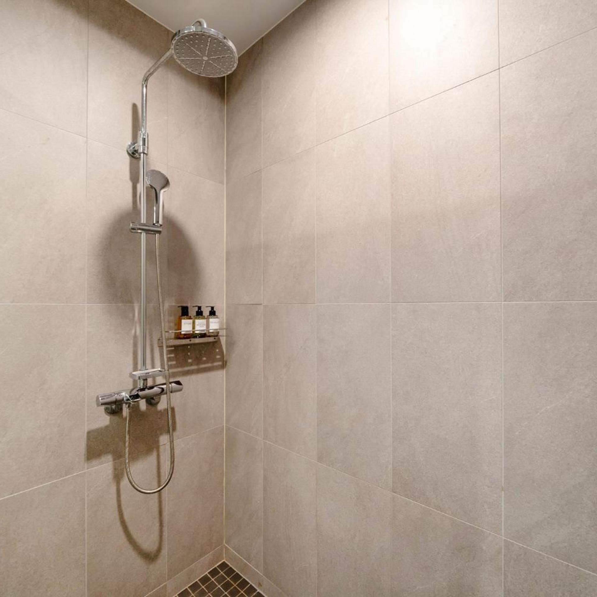 Cheonho Aria Hotel 25/50