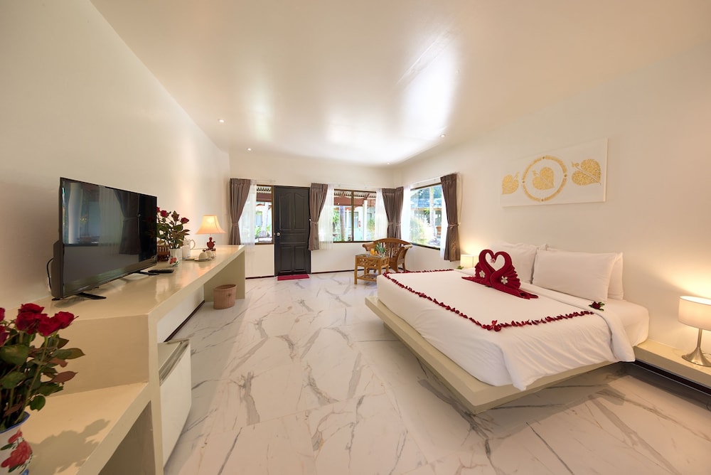 Villa, King Bed, Garden Side
