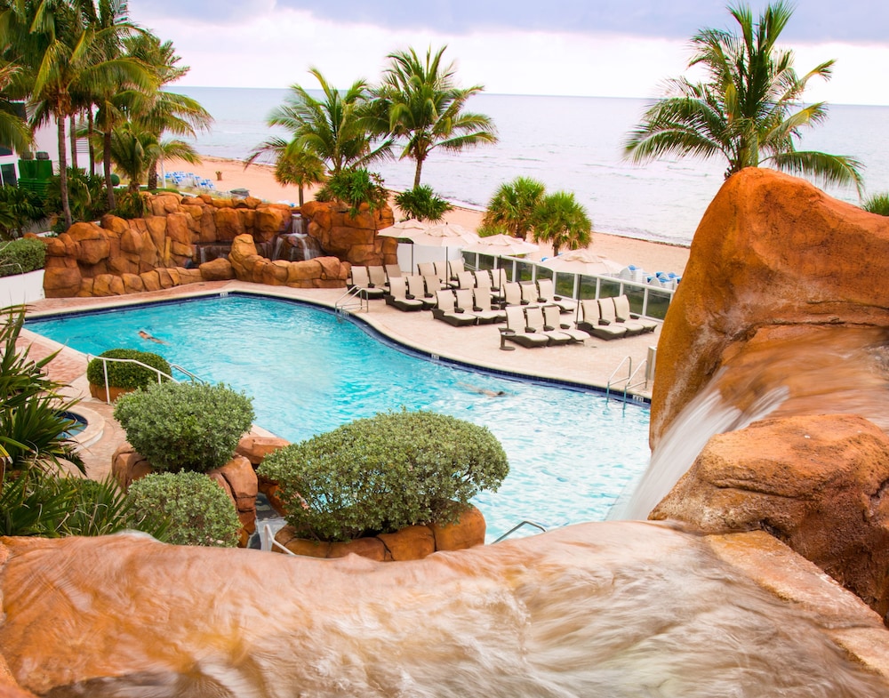 Trump International Beach Resort 9/116