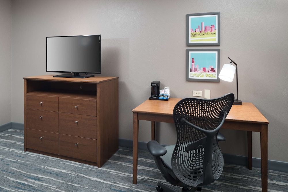 Hampton Inn And Suites Chicago North Shore 43/45