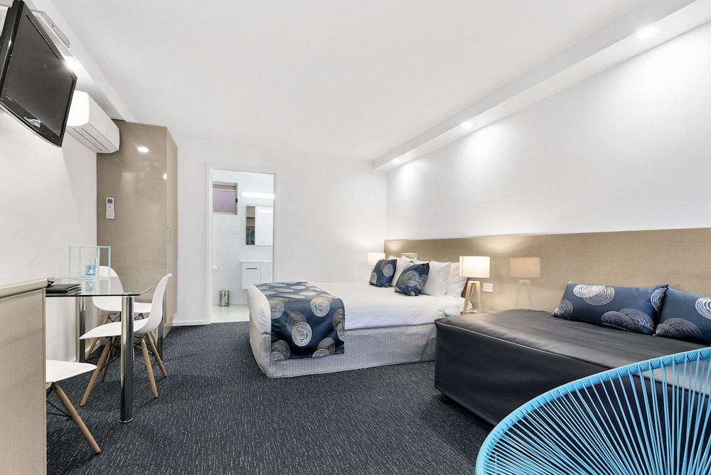 BAY CITY(GEELONG)MOTEL 28/37
