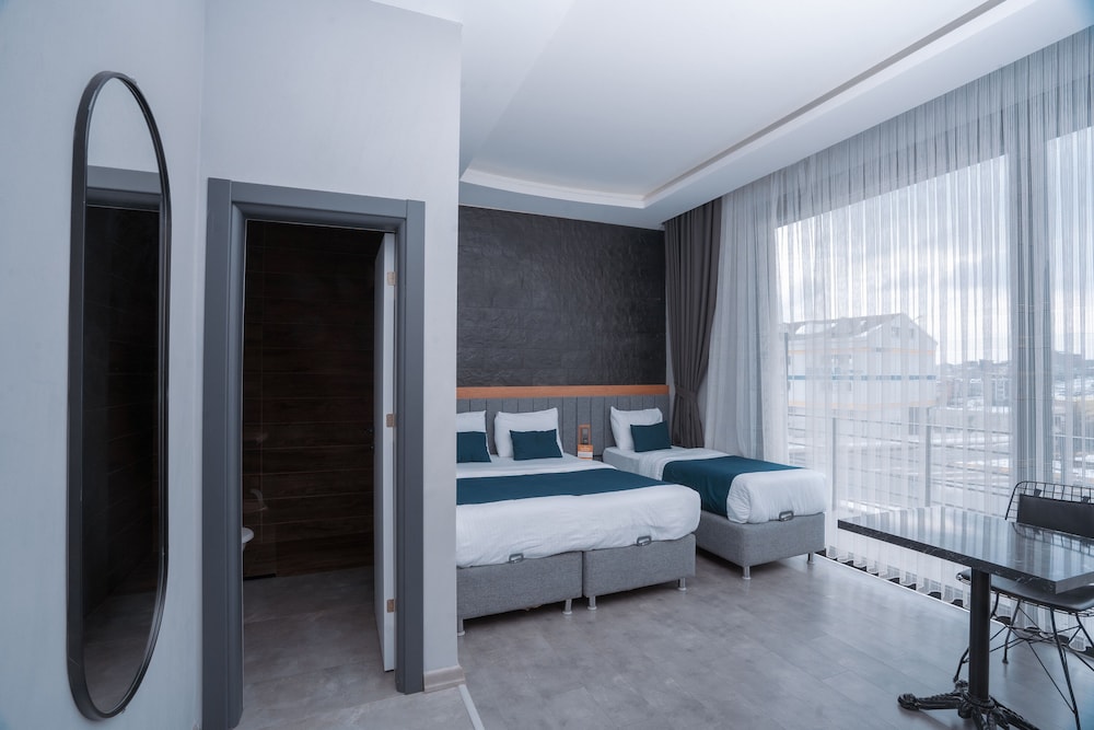 Melanj Airport Hotel 13/46