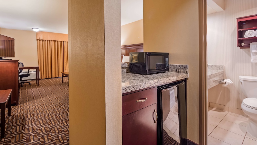 Best Western Plus Redondo Beach Inn 29/34