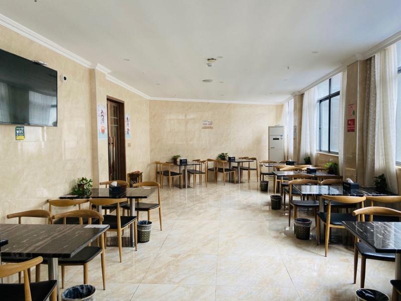 GreenTree Inn Jiangxi Shangrao Qianshan Ehu Avenue Express Hotel 20/26
