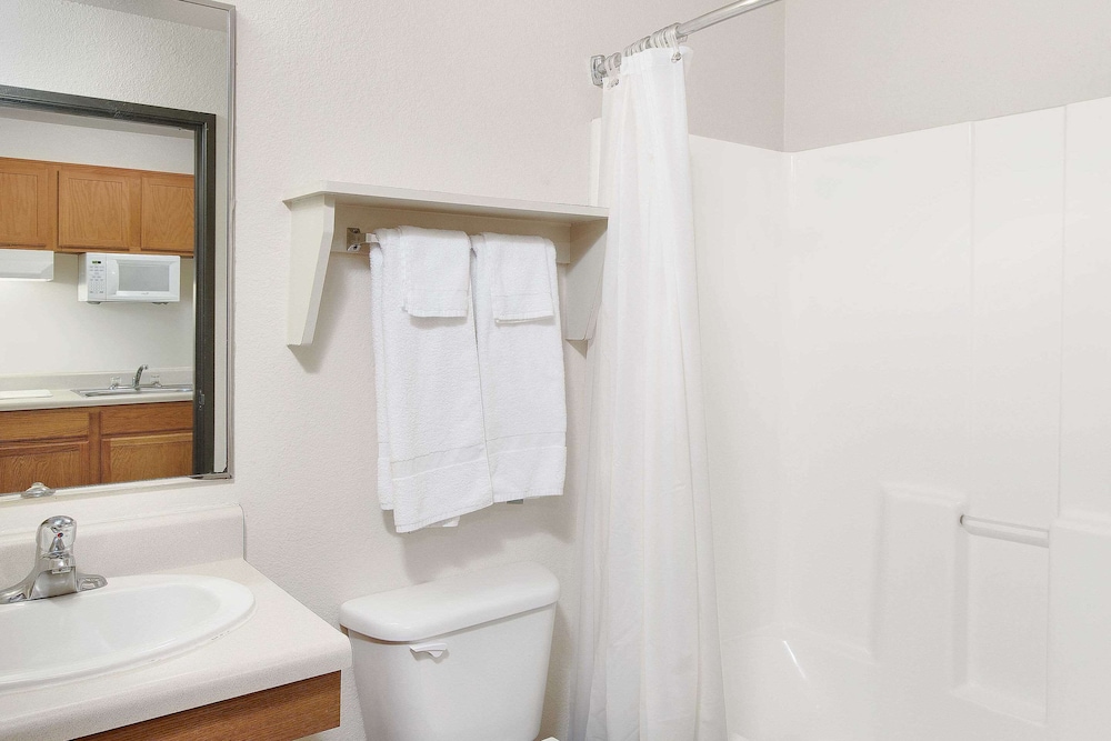 Woodspring Suites Fort Worth Forest Hill 19/21