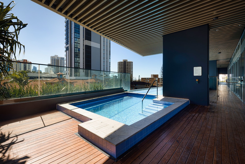 ULTIQA Signature at Broadbeach 25/50