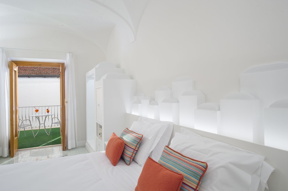 Hotel Tramonto d'Oro 32/71