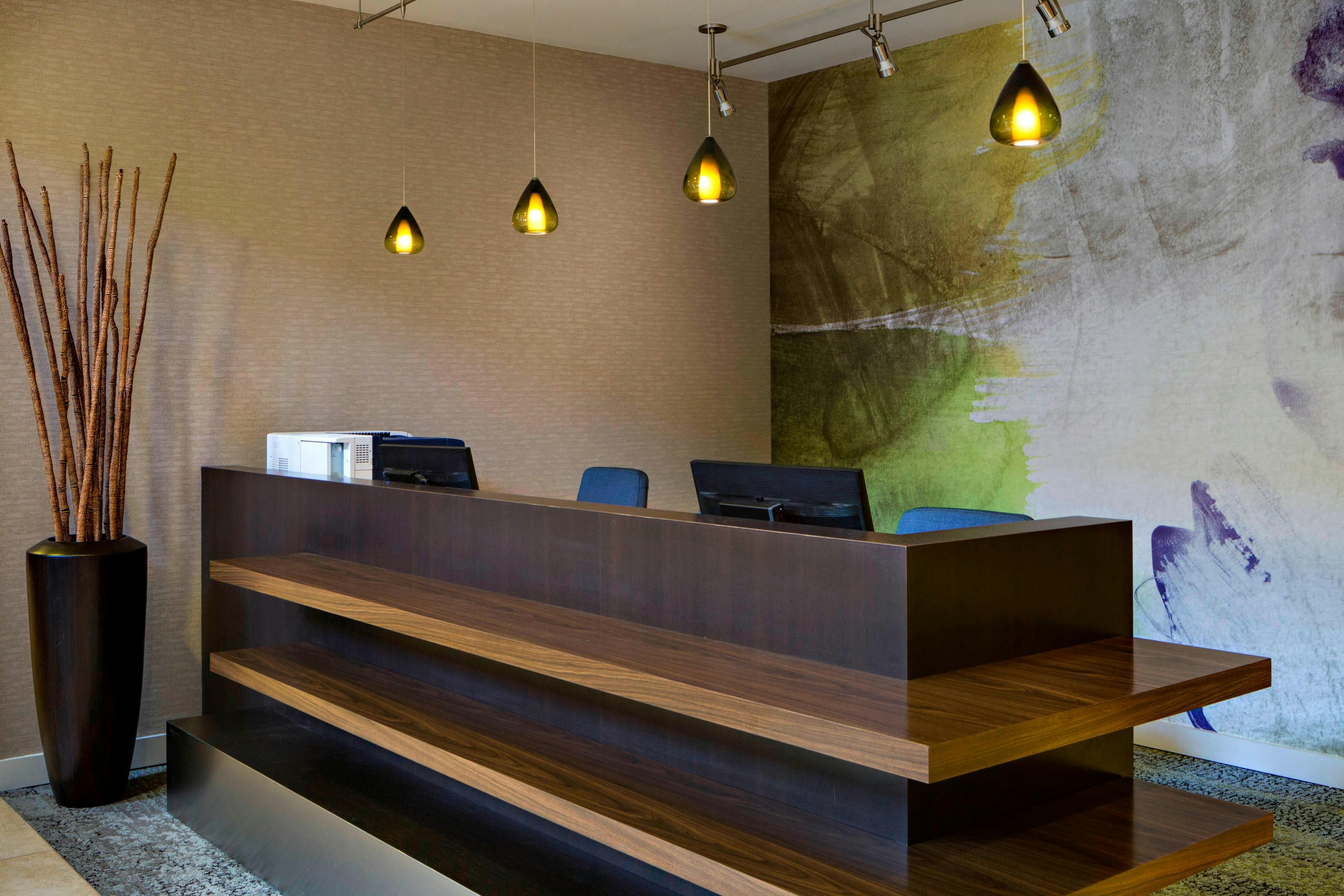 Lobby at Courtyard By Marriott Downtown Grand Rapids, GRAND RAPIDS - MI