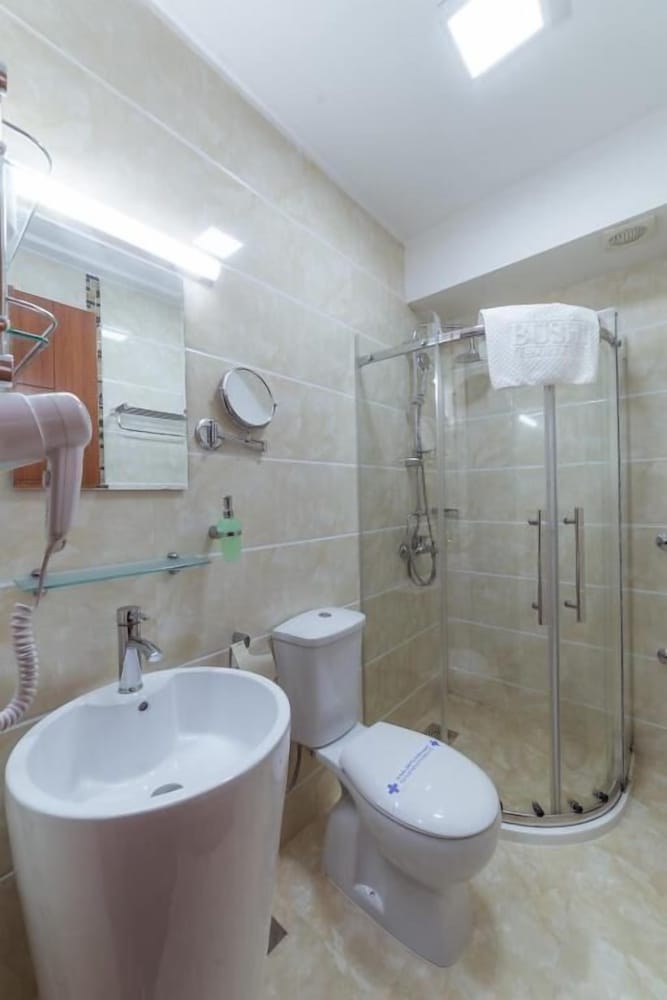 BUSHI RESORT AND SPA HOTEL 48/50