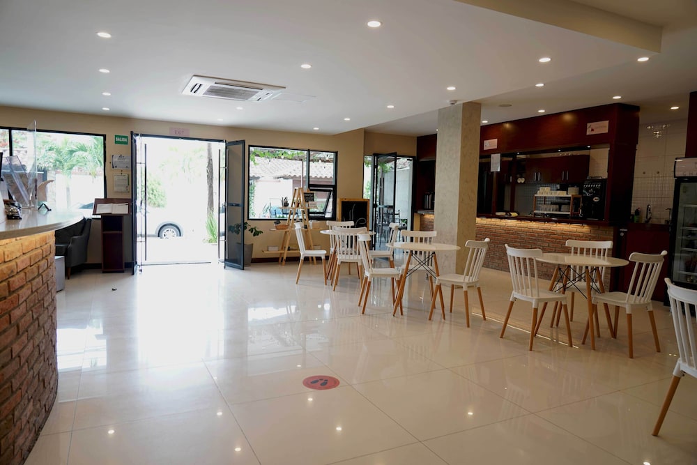 Chairu Eco Hotel 31/43
