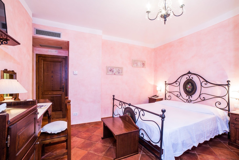 Relais Du Silence Pian Delle Starze 7/31