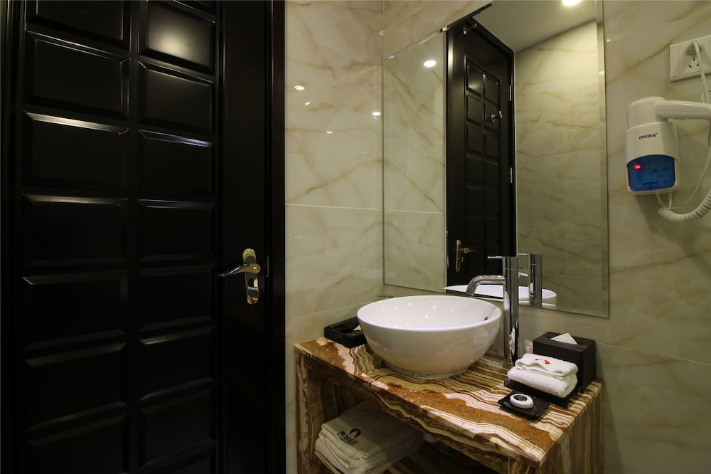 A C Art Museum Hotel Beijing 48/50