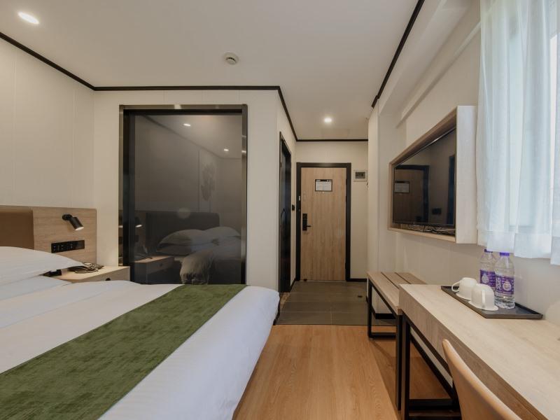 GreenTree Inn Shanghai Minhang Jindu Road Express Hotel 11/29